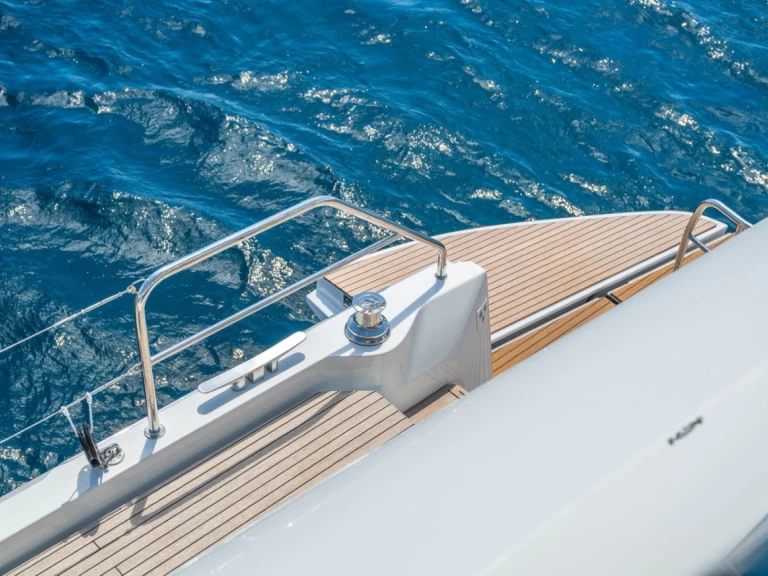 Huur een Lagoon Lagoon 60 in Cugnana Verde