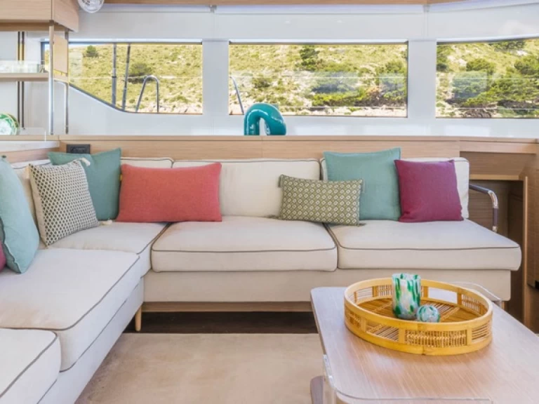 Bootverhuur Cugnana Verde goedkoop Lagoon 60