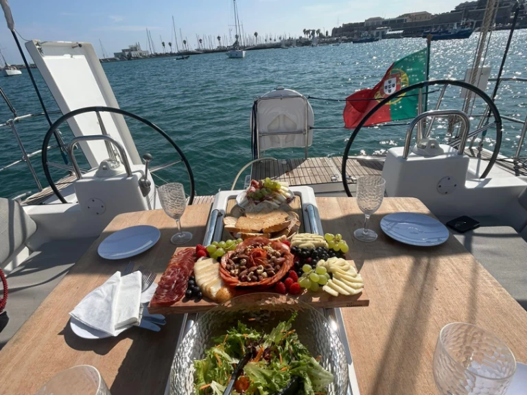 Bootverhuur Dufour Dufour 460 Grand Large in Cascais via SamBoat