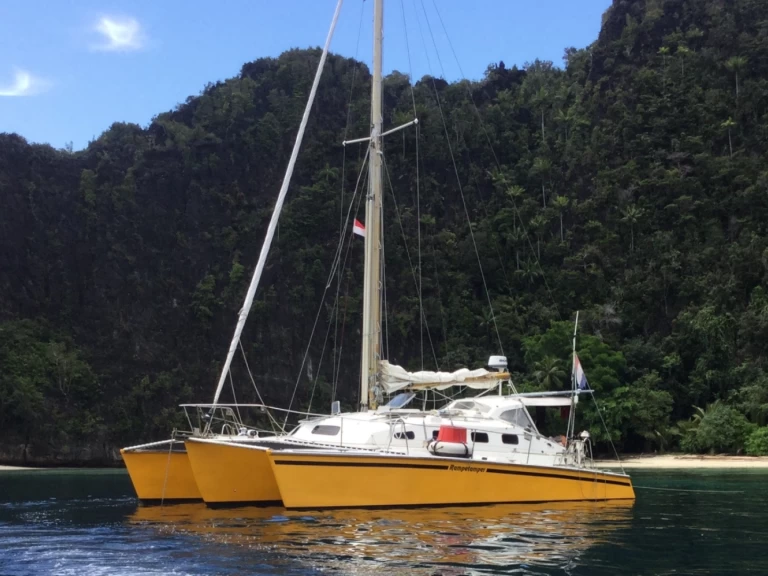 Huur een Telstar 35 in El Nido