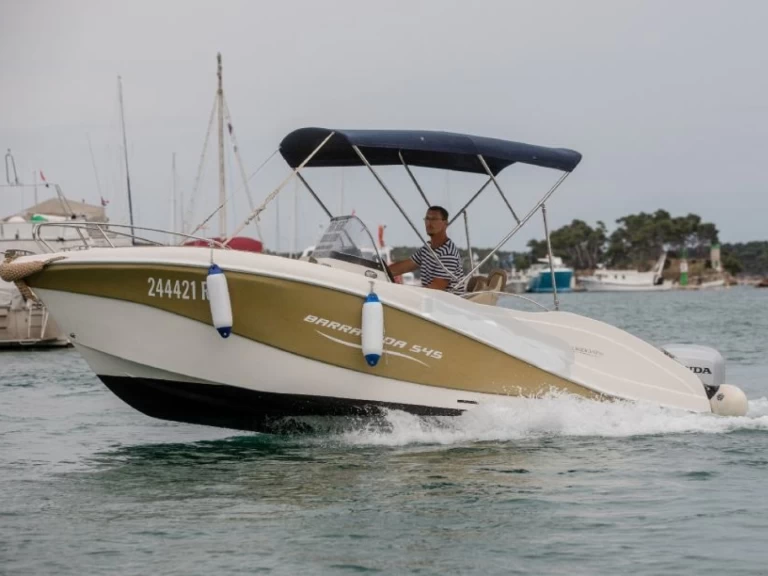 Motorboot te huur in Rab voor de beste prijs