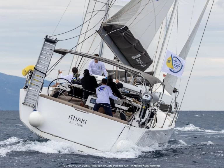 Bootverhuur Dufour Dufour 430 Grand Large in Préveza via SamBoat