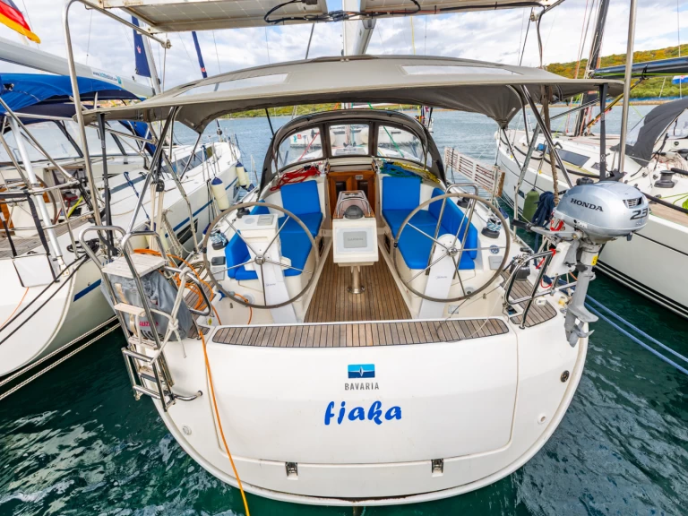Bootverhuur Bavaria Cruiser 37 in Punat via SamBoat
