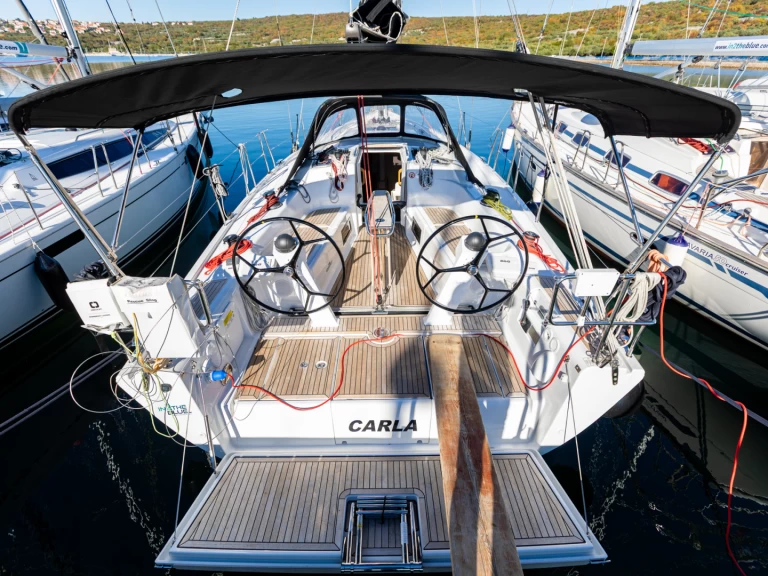 Huur een Dehler Dehler 38 SQ in Punat