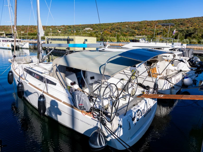 Verhuur Zeilboot in Punat - Jeanneau Sun Odyssey 349