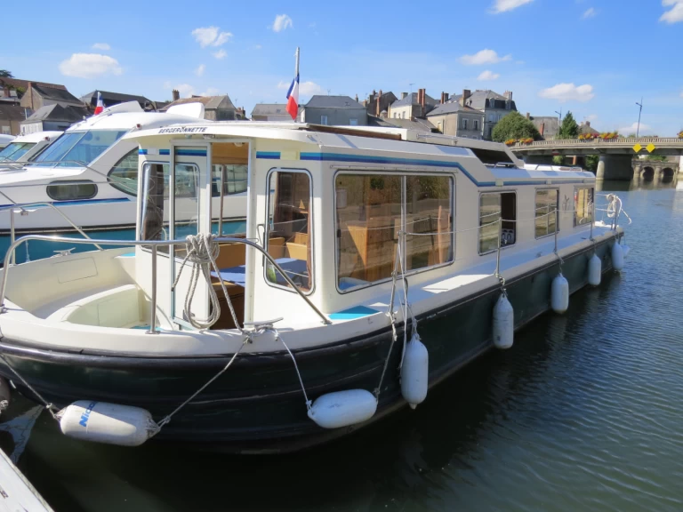 Bootverhuur Jeanneau Classic Family 4-8 p. in Sablé-sur-Sarthe via SamBoat