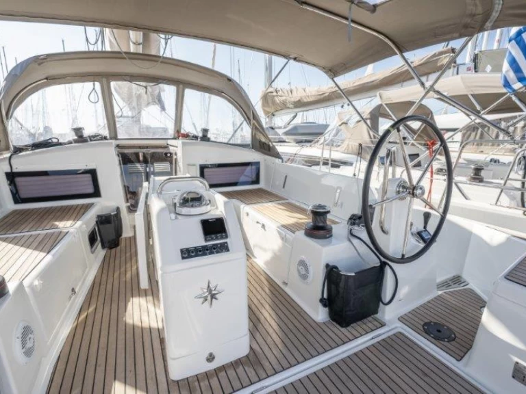 Jeanneau Sun Odyssey 440 te huur van particulier of professional in Piso Livadi