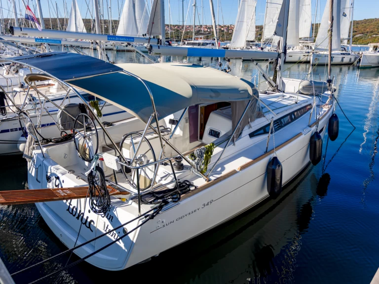 Bootverhuur Punat goedkoop Sun Odyssey 349