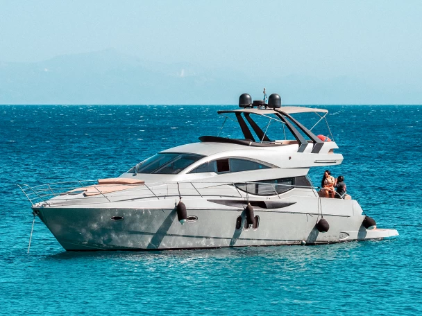 Verhuur Motorboot Numarine met vaarbewijs