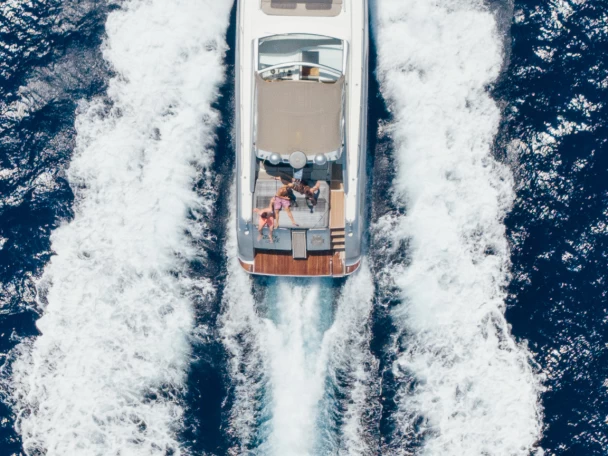 Verhuur Motorboot in Ornós - Alphamarine 50ft