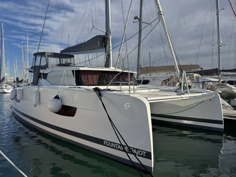 Fountaine Pajot Isla 40 te huur van particulier of professional in La Rochelle