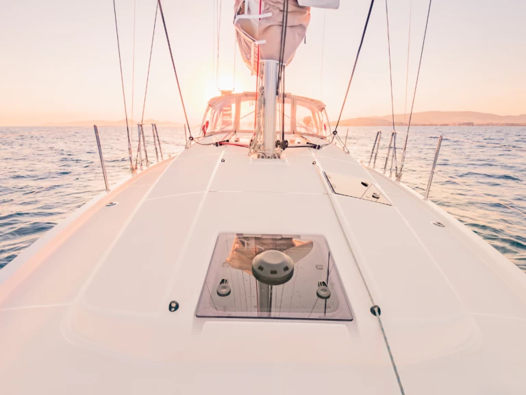 Bootverhuur Lávrio goedkoop Sun Odyssey 410