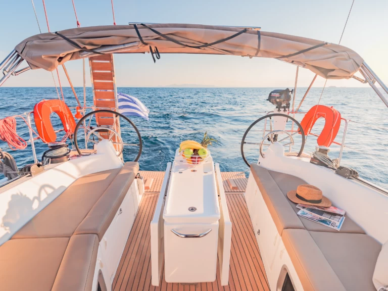 Verhuur Zeilboot in Lávrio - Jeanneau Sun Odyssey 410