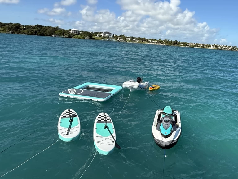 Bootverhuur Bali Bali 4.4 in Nassau via SamBoat