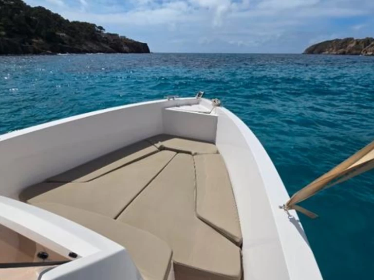 Verhuur Motorboot Boats mak met vaarbewijs