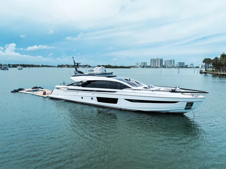 Huur Jacht met of zonder schipper Azimut in Miami