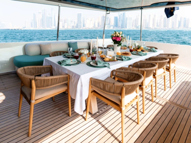 Huur een Numarine 80ft in Dubai Marina