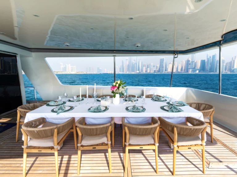 Verhuur Jacht in Dubai Marina - Numarine 80ft