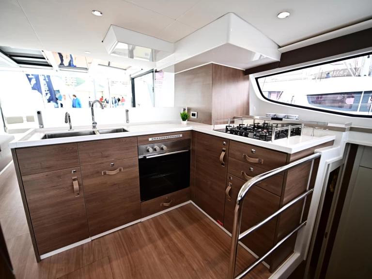 Catamaran te huur in Furnari voor de beste prijs