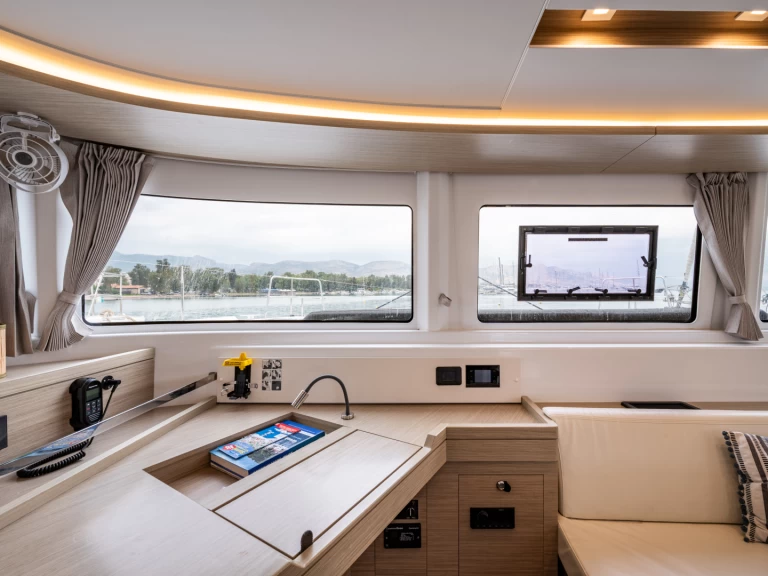 Bootverhuur Lagoon Lagoon 46 in Néa Péramos via SamBoat