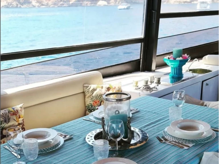 Verhuur Jacht Posillipo technema  met vaarbewijs