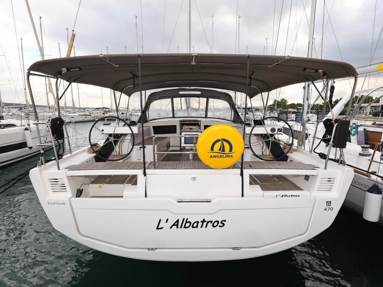 Bootverhuur Trogir goedkoop Dufour 470