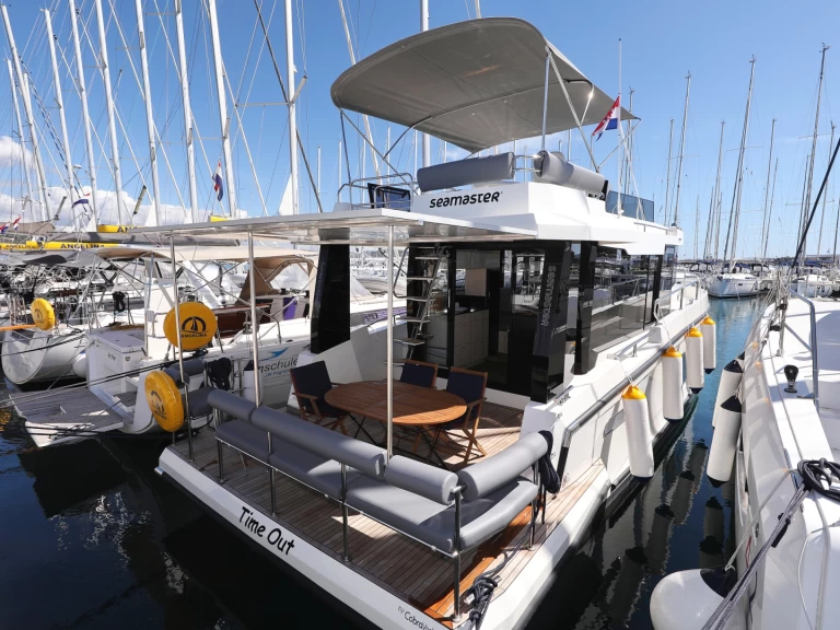 Cobra Yachts Seamaster 45 te huur van particulier of professional in Sveti Filip i Jakov