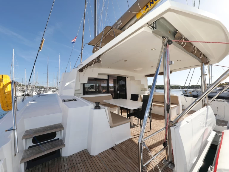 Verhuur Catamaran in Rogoznica - Bali Bali 4.5