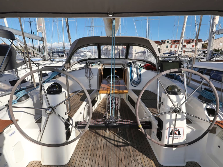 Bootverhuur Primošten goedkoop Cruiser 40 S