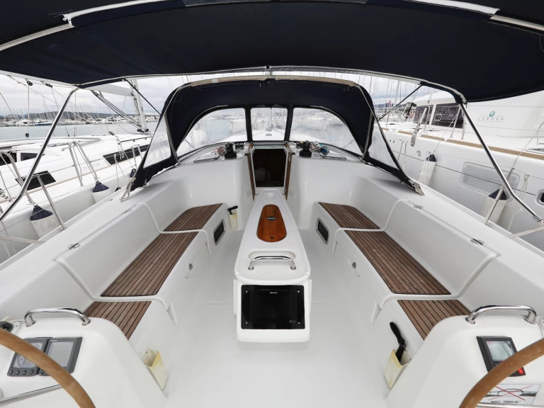 Verhuur Zeilboot in Sveti Filip i Jakov - Bénéteau Cyclades 50.5