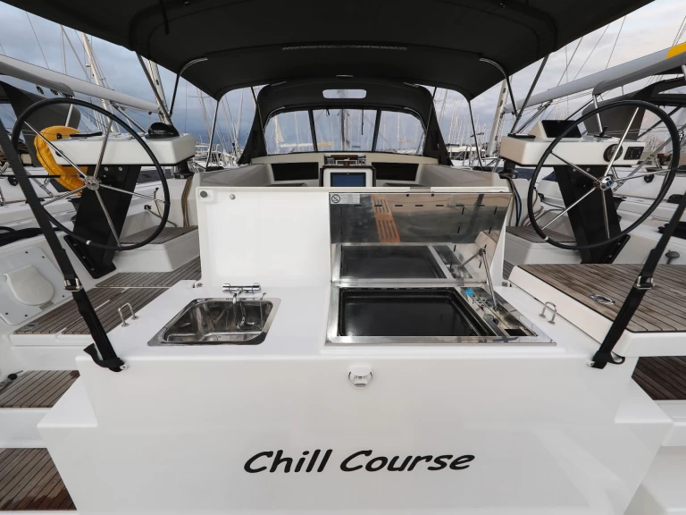 Huur een Dufour Dufour 470 in Trogir