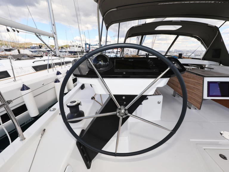 Bootverhuur Biograd na Moru goedkoop Dufour 470