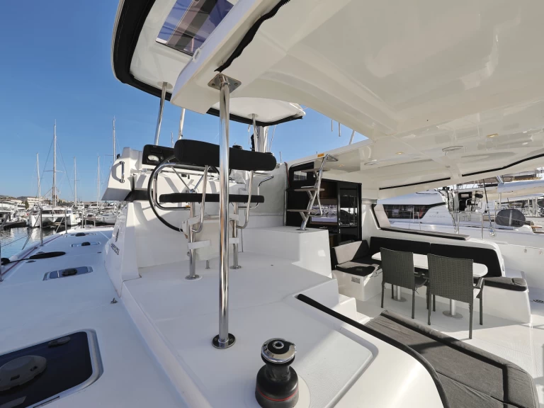 Bootverhuur Lagoon Lagoon 42 in Šibenik via SamBoat