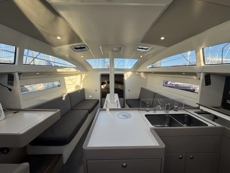 Zeilboot te huur in La Rochelle voor de beste prijs