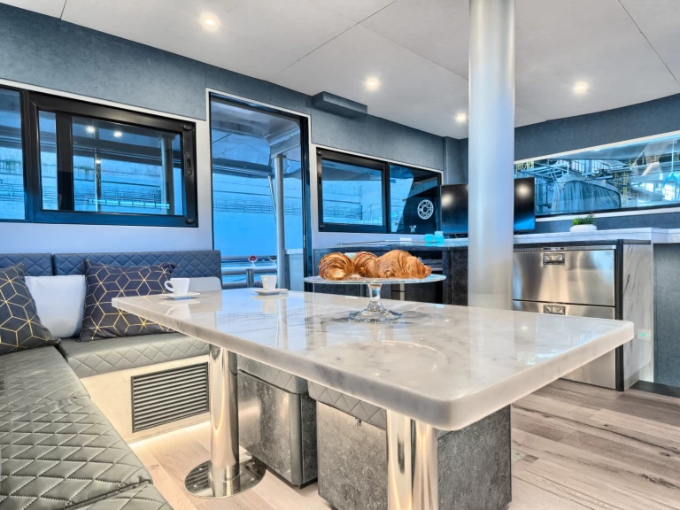 Huur Catamaran met of zonder schipper Luna in Split