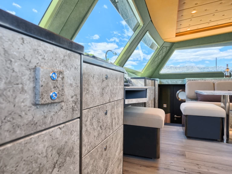 Huur Catamaran met of zonder schipper Luna in Split