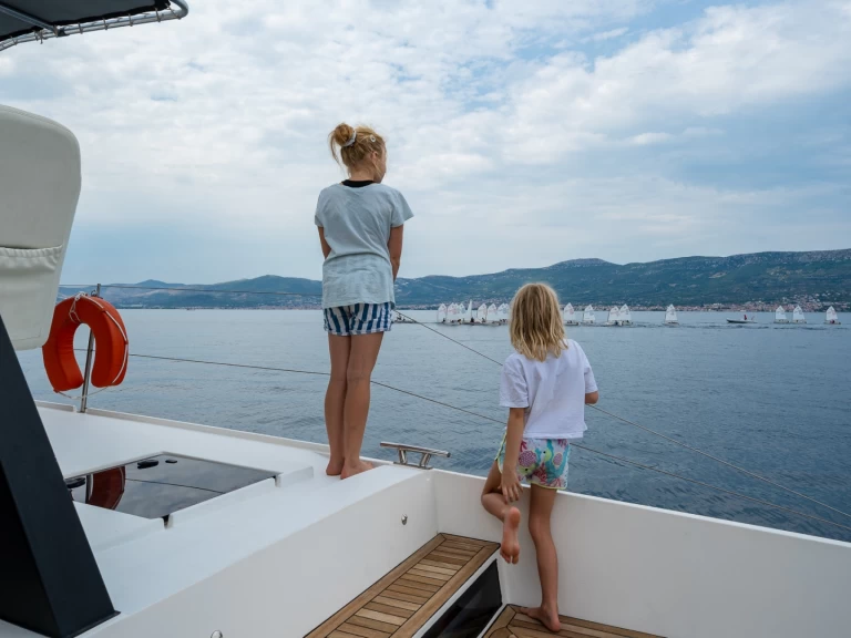 Bootverhuur Luna Luna 47 Power in Split via SamBoat