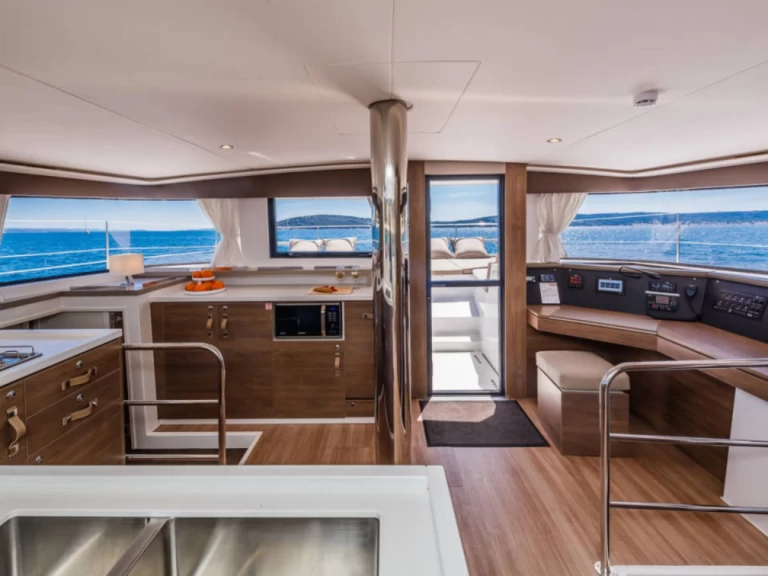 Catamaran te huur in Cannigione voor de beste prijs