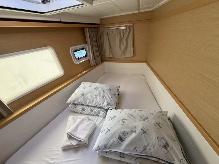 Huur een Lagoon Lagoon 39 in Lávrio