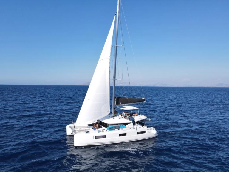 Catamaran te huur in Capo d'Orlando voor de beste prijs