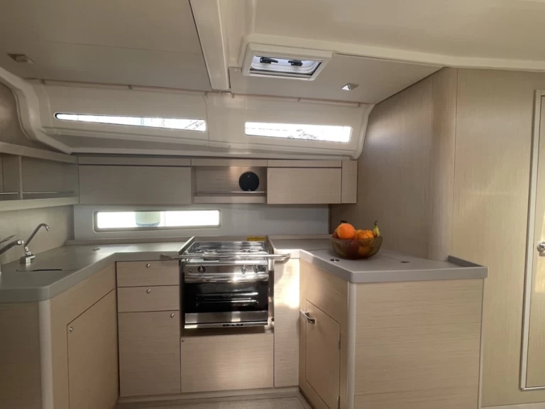 Bénéteau Oceanis 40.1 te huur van particulier of professional in Castiglioncello