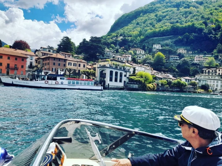 Verhuur Motorboot Molinari met vaarbewijs