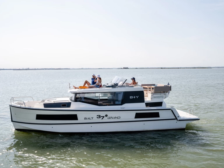 Jachthuur in Casale sul Sile - Balt-Yacht Grand 37 via SamBoat
