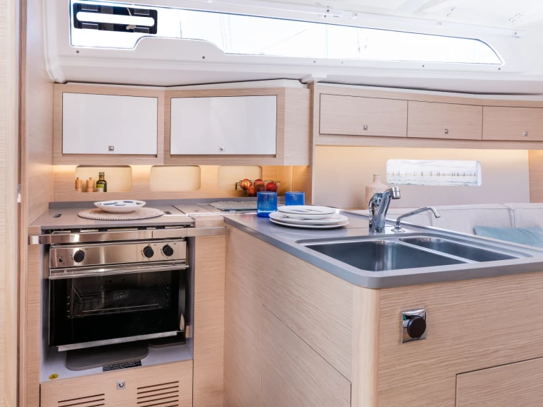 Huur een Dufour Dufour 37 in Lefkáda