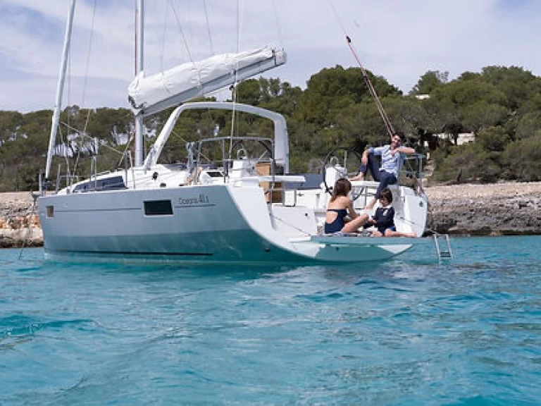 Huur een Bénéteau Oceanis 41.1 in Port Grimaud