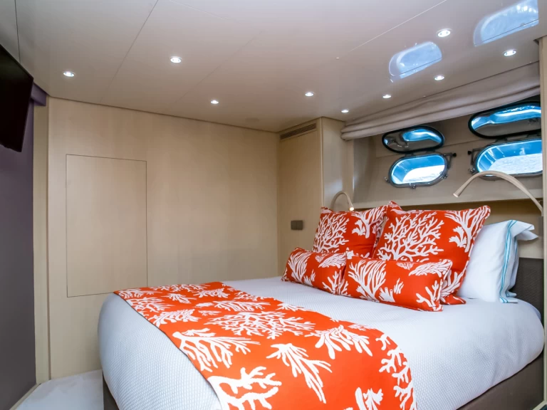 Jacht te huur in Órmos Bay voor de beste prijs