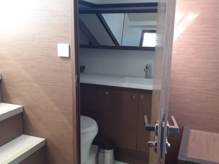 Verhuur Catamaran in Golfo Aranci - Lagoon Lagoon 52 F