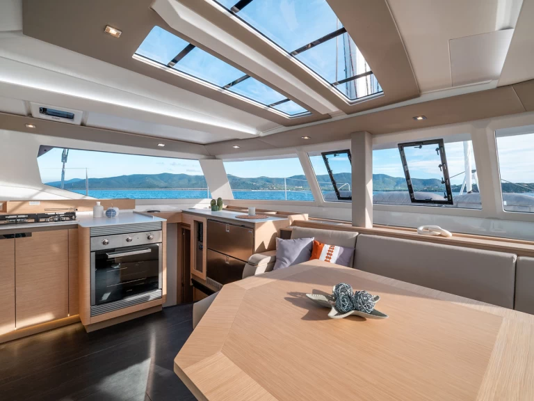 Verhuur Catamaran in Castellammare di Stabia - Fountaine Pajot Tanna 47