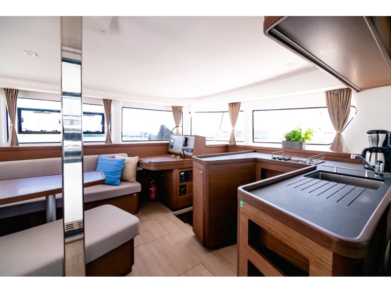 Jachthuur in Toúrlos - Lagoon Lagoon 42 via SamBoat