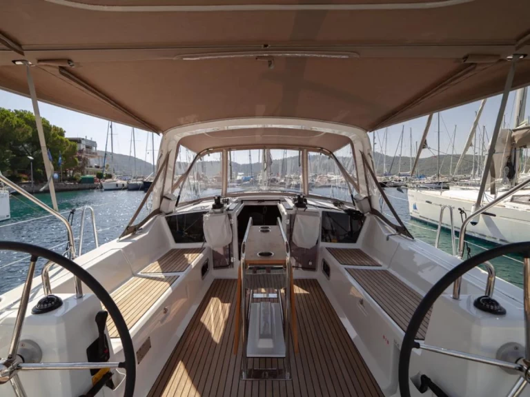 Huur een Bénéteau Oceanis 41.1 in Orhaniye